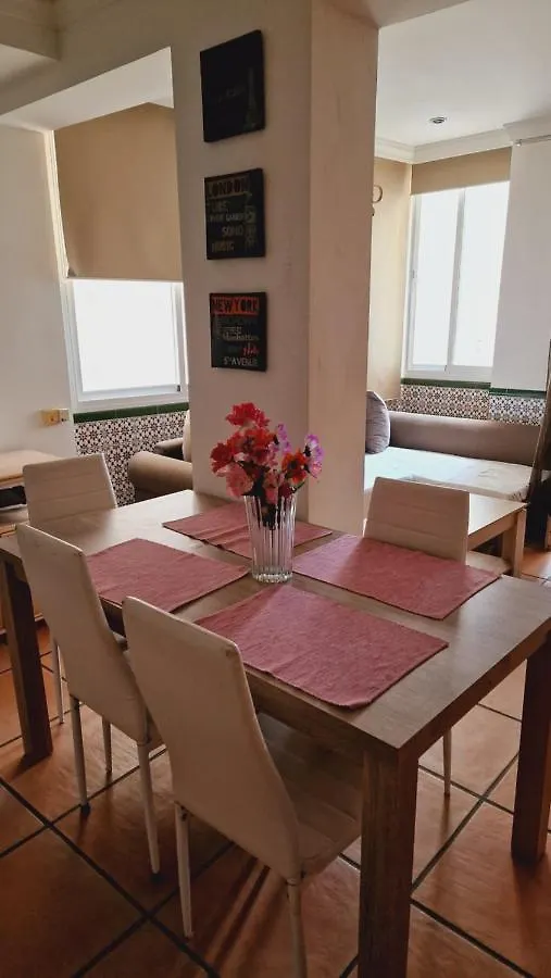 Apartamento 1°Linea Playa Estepona 0*,