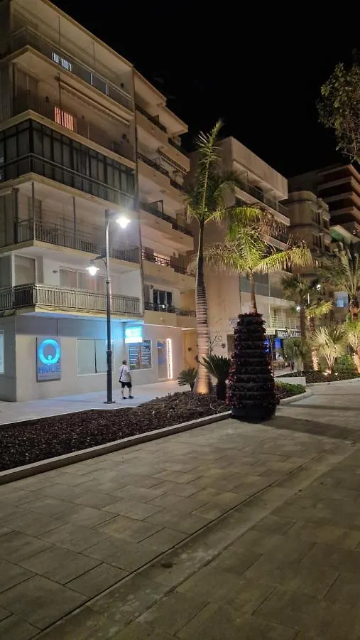 Apartamento 1°Linea Playa Estepona Apartment